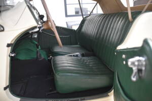 Image 6/26 of MG TD (1952)