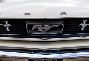 Image 11/50 of Ford Mustang 200 (1966)