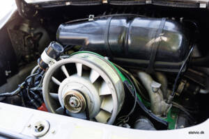 Image 40/42 de Porsche 911 2.7 (1974)