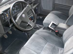 Imagen 6/8 de Alfa Romeo 75 1.6 (1991)