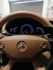 Image 17/26 of Mercedes-Benz CL 500 (2008)