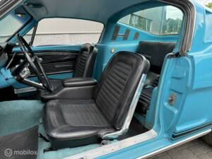 Bild 16/31 von Ford Mustang 390 GTA (1966)