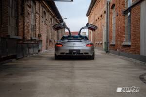 Afbeelding 9/18 van Mercedes-Benz SLS AMG (2011)