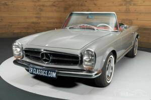 Bild 18/19 von Mercedes-Benz 250 SL (1967)