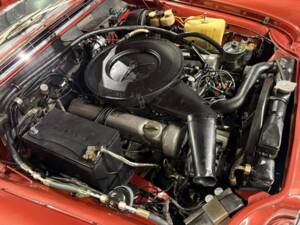 Image 40/49 de Mercedes-Benz 280 SE 3,5 (1971)