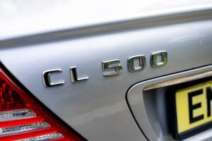 Image 20/36 of Mercedes-Benz CL 500 (2004)