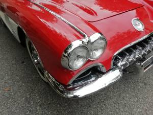 Image 14/45 of Chevrolet Corvette (1959)