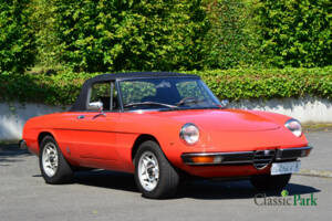 Bild 22/50 von Alfa Romeo 2000 Spider Veloce (1981)