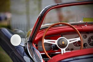 Image 30/78 of Jaguar XK 150 3.4 S OTS (1958)
