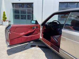 Bild 14/48 von Mercedes-Benz 500 SEC (1985)