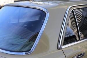 Bild 16/76 von Mercedes-Benz 280 SE (1977)