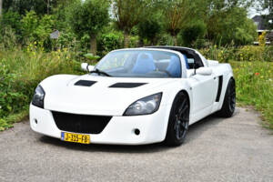 Imagen 2/6 de Opel Speedster 2.2 (2002)