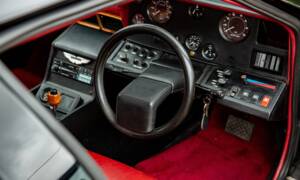 Image 4/43 of Aston Martin Lagonda (1979)
