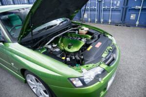 Image 25/45 of Holden LSV R300 (2002)