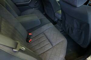 Image 16/33 of Mercedes-Benz E 300 Diesel (1994)