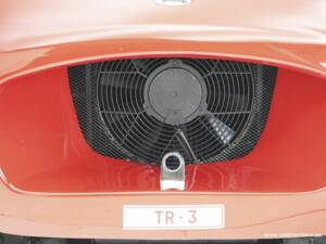 Image 14/15 of Triumph TR 3 (1957)