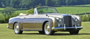 Immagine 5/50 di Bentley S 1 Continental DHC (1958)