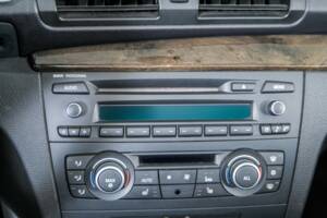 Immagine 23/50 di BMW 125i (2011)