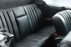 Image 33/48 of Mercedes-Benz 280 SE (1969)