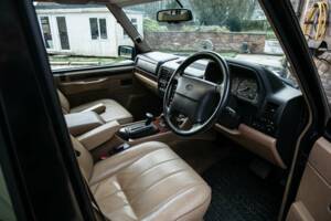 Image 2/44 of Land Rover Range Rover Classic Vogue SE (1996)