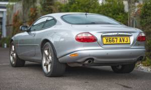 Imagen 3/50 de Jaguar XK8 4.0 (2000)