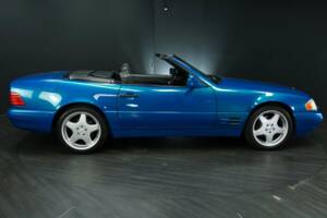 Image 6/50 de Mercedes-Benz SL 500 (1997)