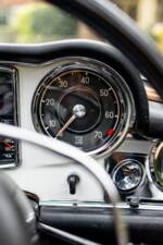 Image 47/50 of Mercedes-Benz 280 SL (1968)