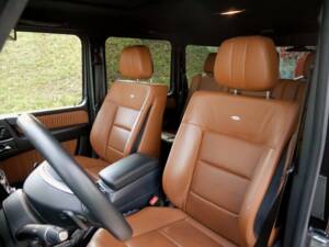 Image 28/38 of Mercedes-Benz G 500 (LWB) (2016)