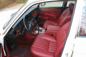 Bild 31/68 von Jaguar XJ 6 4.2 (1985)