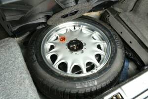 Bild 28/30 von Mercedes-Benz SL 500 (1998)