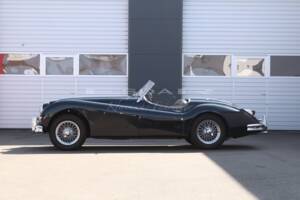 Image 3/24 de Jaguar XK 140 SE OTS (1957)