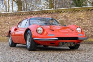 Image 26/50 de Ferrari Dino 246 GT (1970)