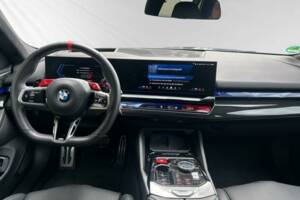 Image 3/7 of BMW M5 Touring (2025)
