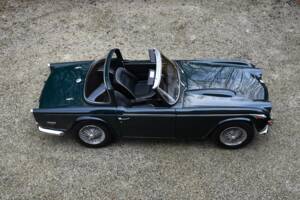 Image 7/29 of Triumph TR 5 PI (1968)