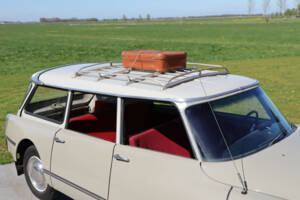 Image 13/50 of Citroën ID 21 Break (1967)