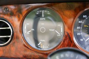 Image 25/50 of Rolls-Royce Corniche I (1977)