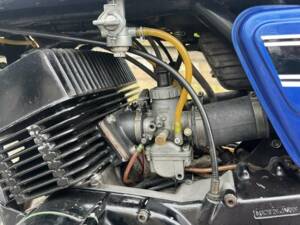 Image 19/21 of Yamaha RD 250 (1977)