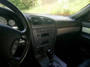 Immagine 30/32 di Ford Thunderbird (2003)