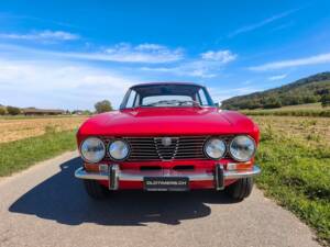 Bild 19/27 von Alfa Romeo 2000 GT Veloce (1972)