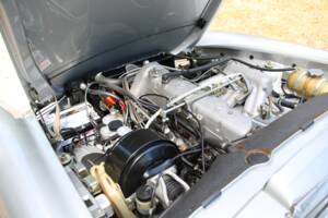 Image 31/37 of Mercedes-Benz 280 SL (1969)