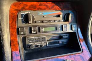 Image 30/40 of Jaguar Sovereign 3.6 (1989)