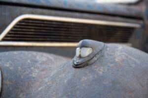 Image 41/134 of Ford V8 (1937)