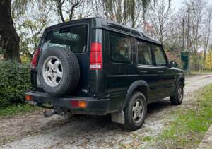 Bild 28/29 von Land Rover Discovery 2.5 Td5 (1999)