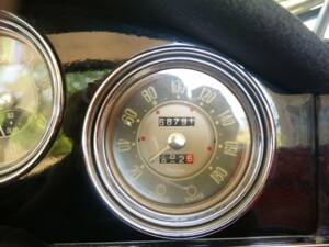 Image 13/25 de Alfa Romeo Giulietta Spider (1959)