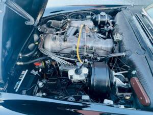 Image 25/35 of Mercedes-Benz 280 SL (1970)