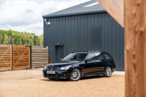 Imagen 61/65 de BMW 545i Touring (2005)