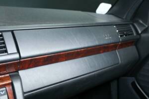 Bild 21/50 von Mercedes-Benz 300 E-24 (1992)