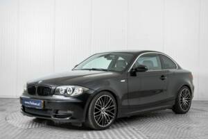 Image 1/50 de BMW 125i (2008)