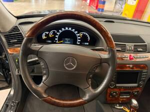 Immagine 9/18 di Mercedes-Benz S 600 L (2003)