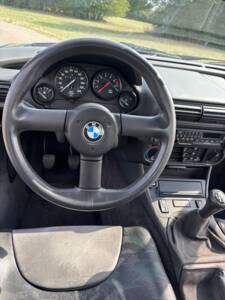 Bild 12/17 von BMW Z1 Roadster (1989)